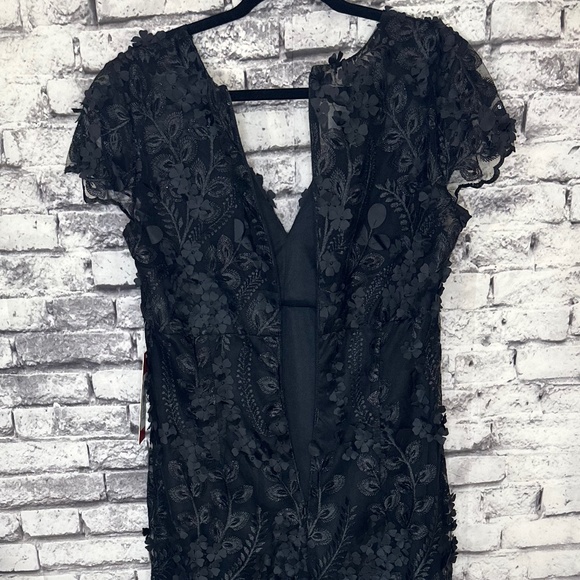 Carmen Marc Valvo Black Lace and Floral Maxi Dress Size 12 - Picture 11 of 11